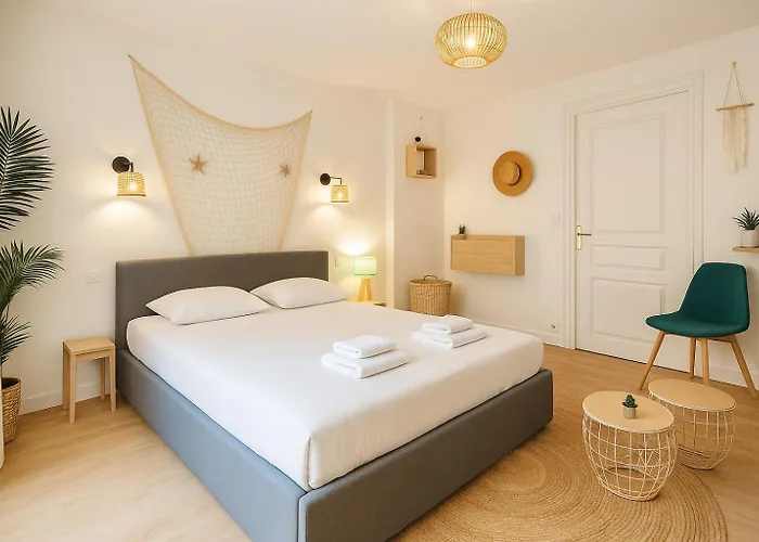 Retour De - La Bonne Marienne - La Madeleine Apartamento *