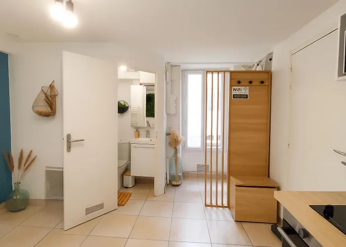 Retour De - La Bonne Marienne - La Madeleine Apartamento *